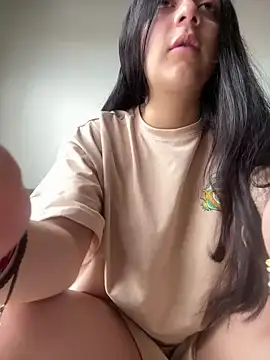 Snapshot of Cassie-millers chatting on December 23, 3:01 pm Cassie-millers online show from December 23, 3:01 pm