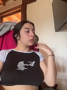 Snapshot of Cassie-millers chatting on January 2, 2:46 pm Cassie-millers online show from January 2, 2:46 pm