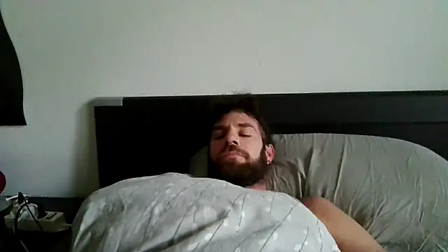 alpha-hunk online show from October 25, 8:33 am