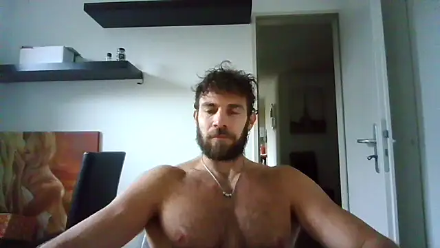 alpha-hunk online show from October 27, 2:43 pm