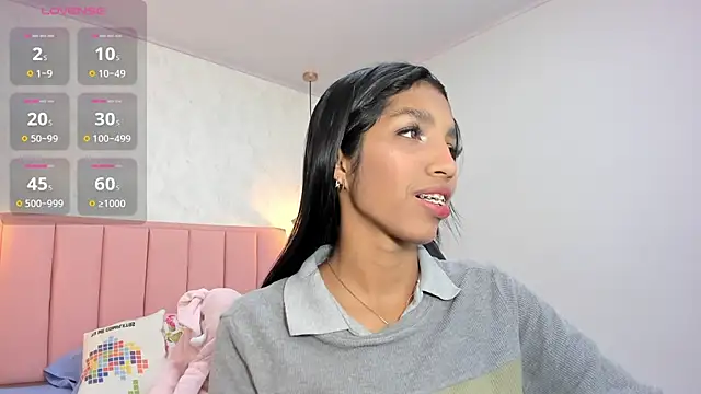 Snapshot of MAYROBERTSS chatting on March 14, 12:07 pm MAYROBERTSS online show from March 14, 12:07 pm