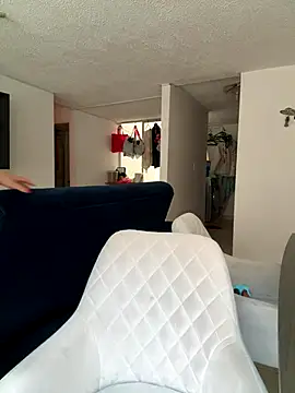 ariiel  online show from January 7, 4:09 pm