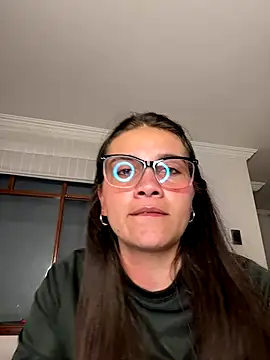 aurora divine online show from September 12, 11:04 pm