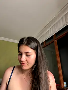 aurora divine online show from September 22, 11:40 pm