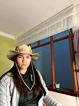 aurora divine online show from September 26, 10:47 pm