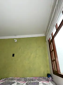 aurora divine online show from October 31, 1:01 pm