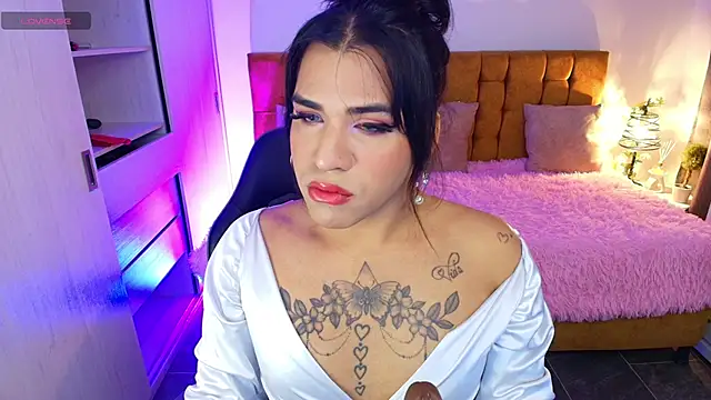 alexiaaross online show from December 11, 12:55 pm