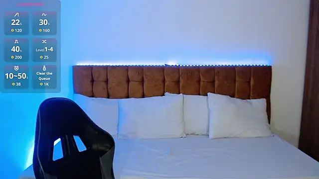 alexiaaross online show from October 4, 10:19 pm