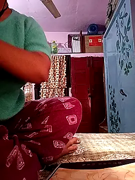 ruhi2003 online show from December 22, 8:16 am