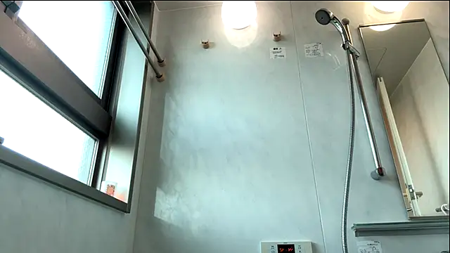 Snapshot of Risa_06 chatting on October 27, 6:28 am Risa 06 online show from October 27, 6:28 am