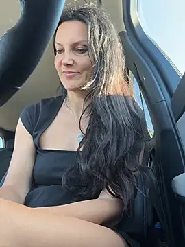 -OLYA- online show from April 21, 6:09 am