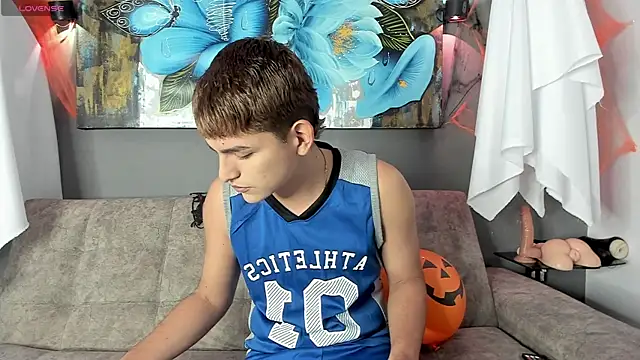 Lyam ap online show from October 19, 6:52 pm