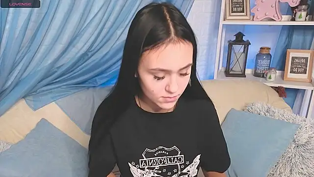 CooperAllana online show from December 19, 8:45 am