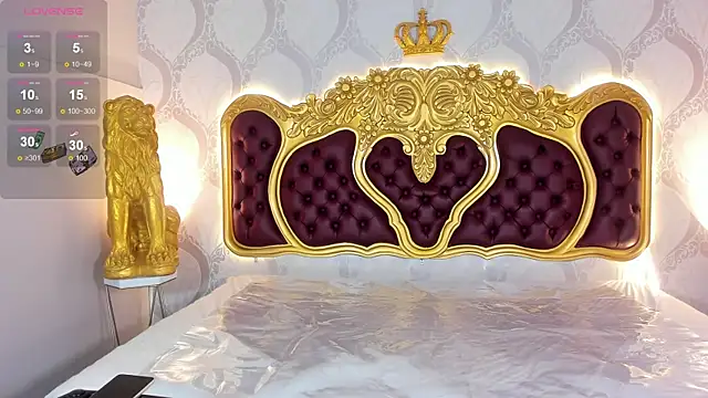 KendralHolson online show from March 1, 4:14 am