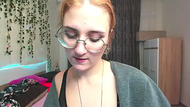 Miss Elsa  online show from December 21, 3:36 am