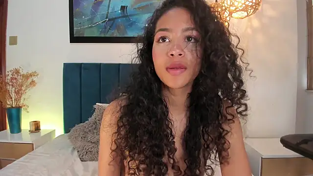 AntonellaHall  online show from March 11, 3:12 pm