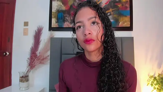 AntonellaHall  online show from March 14, 1:02 pm