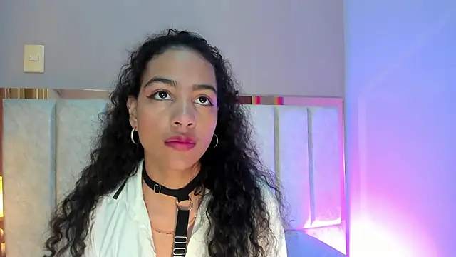 AntonellaHall  online show from November 14, 11:42 am