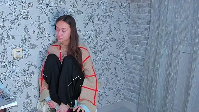 Snapshot of EllaSky_xoxo chatting on December 1, 8:14 pm EllaSky xoxo online show from December 1, 8:14 pm