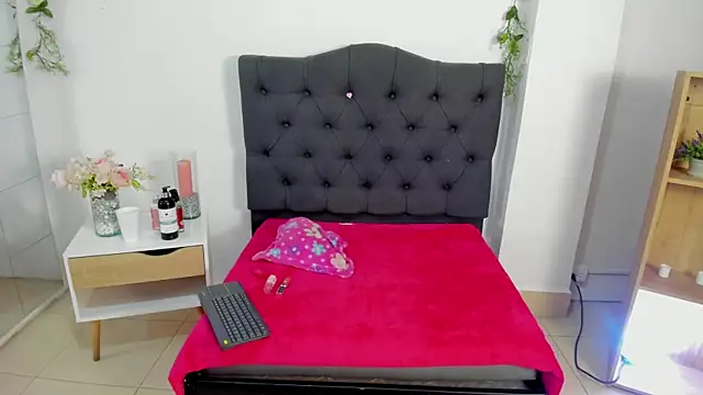 Alyssa jones online show from March 4, 3:44 am