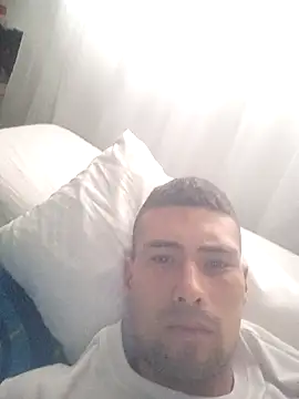 Snapshot of andres599 chatting on December 13, 9:09 pm andres599 online show from December 13, 9:09 pm