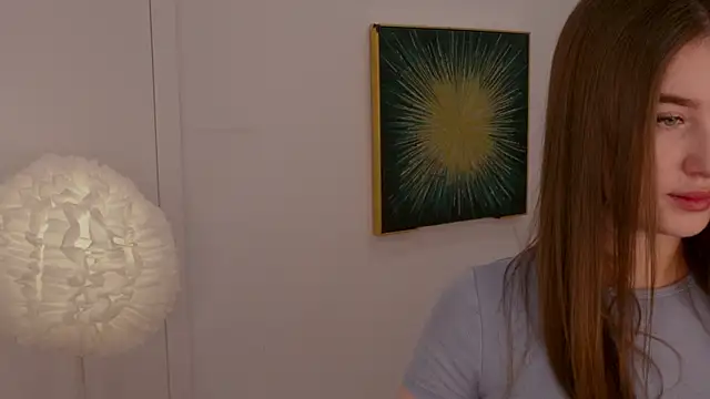 Lilly Colins online show from February 7, 3:08 pm