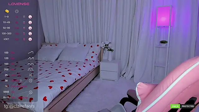 ClaireFaers  online show from January 24, 12:20 pm