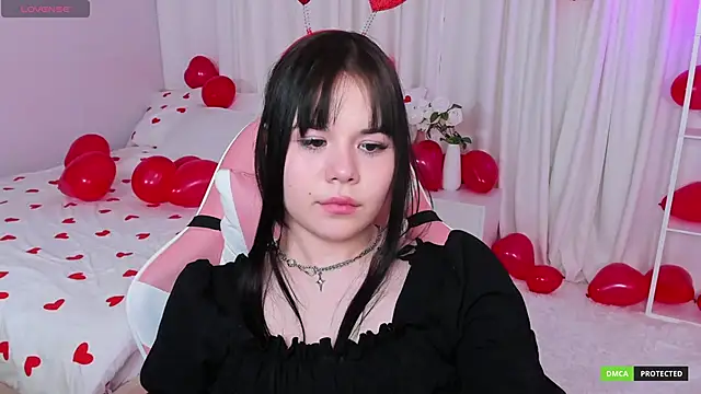 ClaireFaers  online show from February 14, 5:25 pm