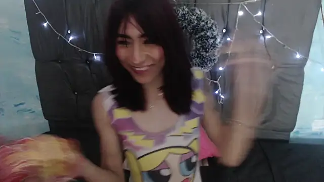 Snapshot of Camila_TransGirl chatting on February 3, 9:39 pm Camila TransGirl online show from February 3, 9:39 pm