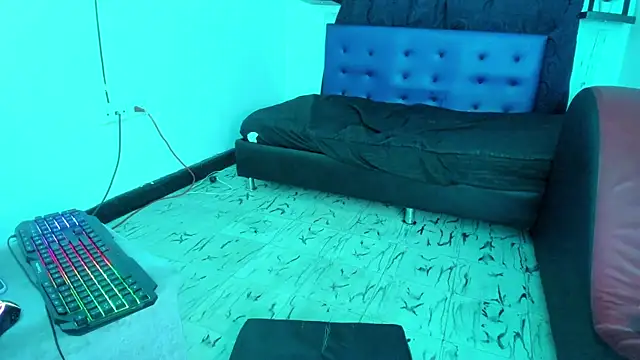 Snapshot of Camila_TransGirl chatting on March 20, 4:07 am Camila TransGirl online show from March 20, 4:07 am