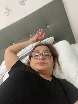 AntonellaAlondra4 online show from March 3, 7:06 pm