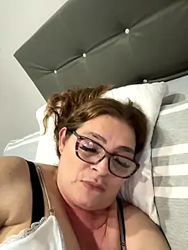 AntonellaAlondra4 online show from September 14, 3:05 am