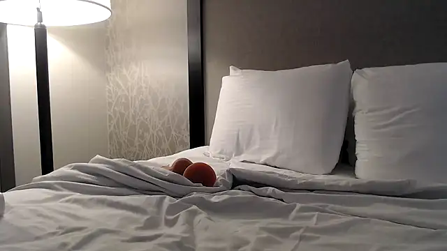 6PHUKBOI9 online show from December 5, 11:19 am