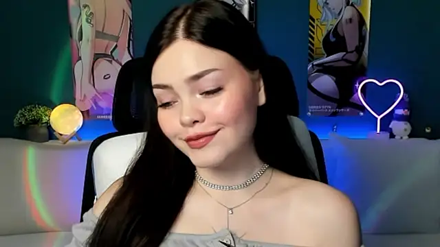 Snapshot of AkiraKatsu chatting on December 19, 8:56 am AkiraKatsu online show from December 19, 8:56 am