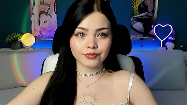 Snapshot of AkiraKatsu chatting on December 23, 5:54 pm AkiraKatsu online show from December 23, 5:54 pm