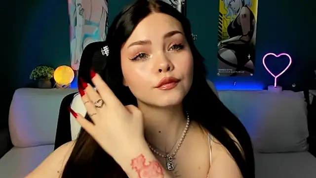 Snapshot of AkiraKatsu chatting on January 21, 2:15 pm AkiraKatsu online show from January 21, 2:15 pm