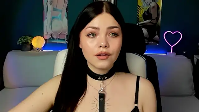 Snapshot of AkiraKatsu chatting on January 28, 5:24 pm AkiraKatsu online show from January 28, 5:24 pm