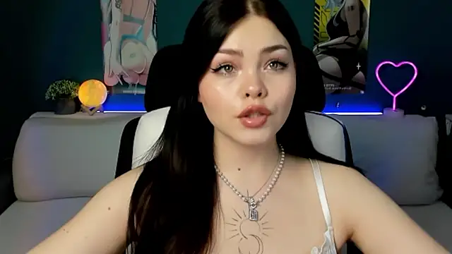 Snapshot of AkiraKatsu chatting on January 31, 5:32 pm AkiraKatsu online show from January 31, 5:32 pm