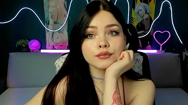 Snapshot of AkiraKatsu chatting on February 14, 5:36 pm AkiraKatsu online show from February 14, 5:36 pm