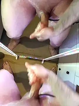 Snapshot of PerfectBisex chatting on November 3, 5:25 pm PerfectBisex online show from November 3, 5:25 pm