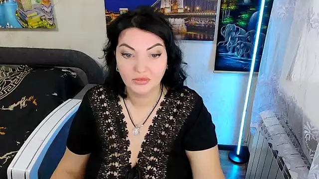 Snapshot of Lady_Boom_Wild_ chatting on September 29, 5:45 am Lady Boom Wild online show from September 29, 5:45 am