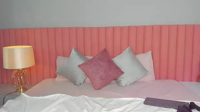 Snapshot of NathRossi chatting on March 13, 1:54 am NathRossi online show from March 13, 1:54 am