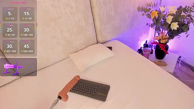 Snapshot of Astorath_angel_ chatting on November 28, 11:57 am Astorath angel online show from November 28, 11:57 am