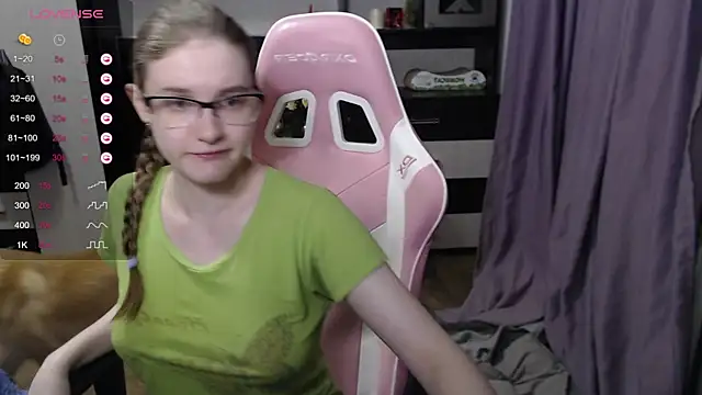 Snapshot of Tomato_Tease chatting on December 31, 1:04 am Tomato Tease online show from December 31, 1:04 am