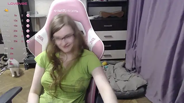 Snapshot of Tomato_Tease chatting on March 20, 7:35 pm Tomato Tease online show from March 20, 7:35 pm