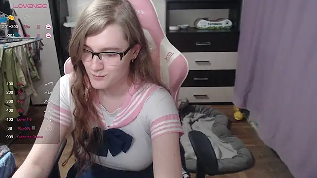 Snapshot of Tomato_Tease chatting on September 19, 7:03 pm Tomato Tease online show from September 19, 7:03 pm