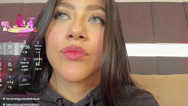 nicolle pierce online show from February 27, 6:31 pm