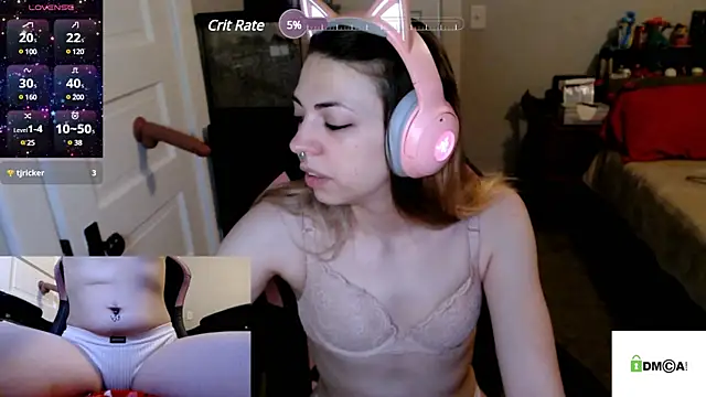 Snapshot of KSwonderland6 chatting on February 24, 4:15 pm KSwonderland6 online show from February 24, 4:15 pm