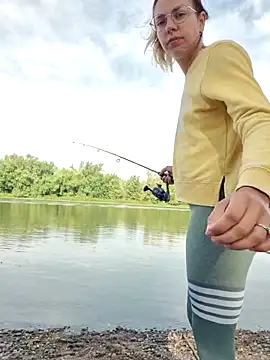 Snapshot of KSwonderland6 chatting on October 1, 3:07 pm KSwonderland6 online show from October 1, 3:07 pm