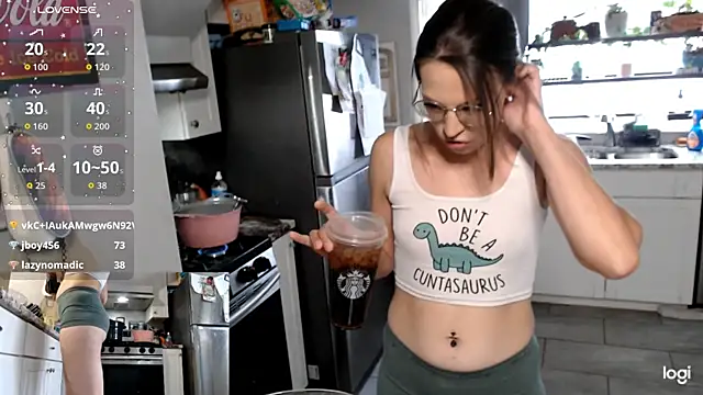 Snapshot of KSwonderland6 chatting on October 28, 2:53 pm KSwonderland6 online show from October 28, 2:53 pm